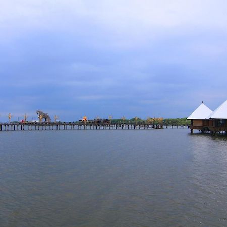 Beejay Bakau Resort Probolinggo Exterior photo